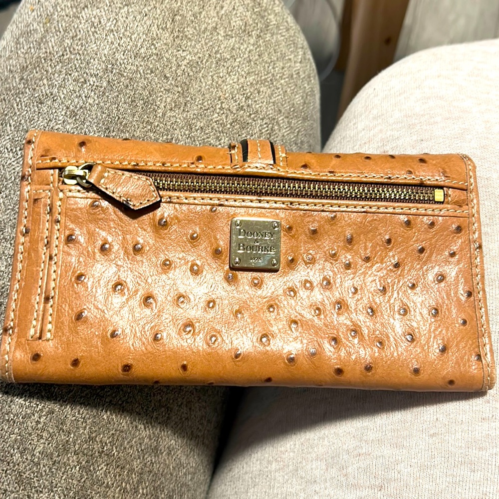 Dooney & Bourke Tan Wallet